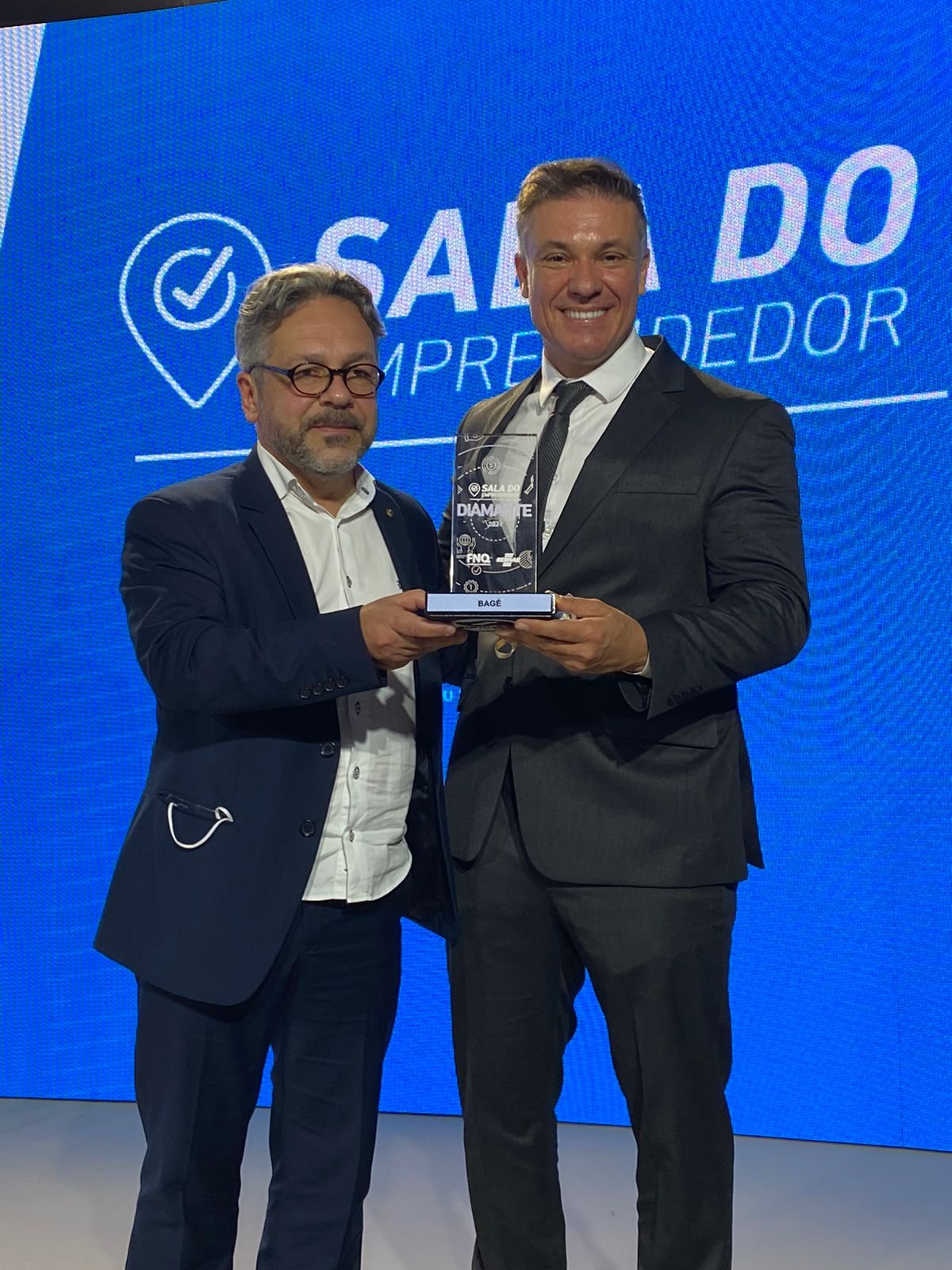 Divaldo Lara recebe o Selo Diamante para a Casa do Empreendedor de Bagé