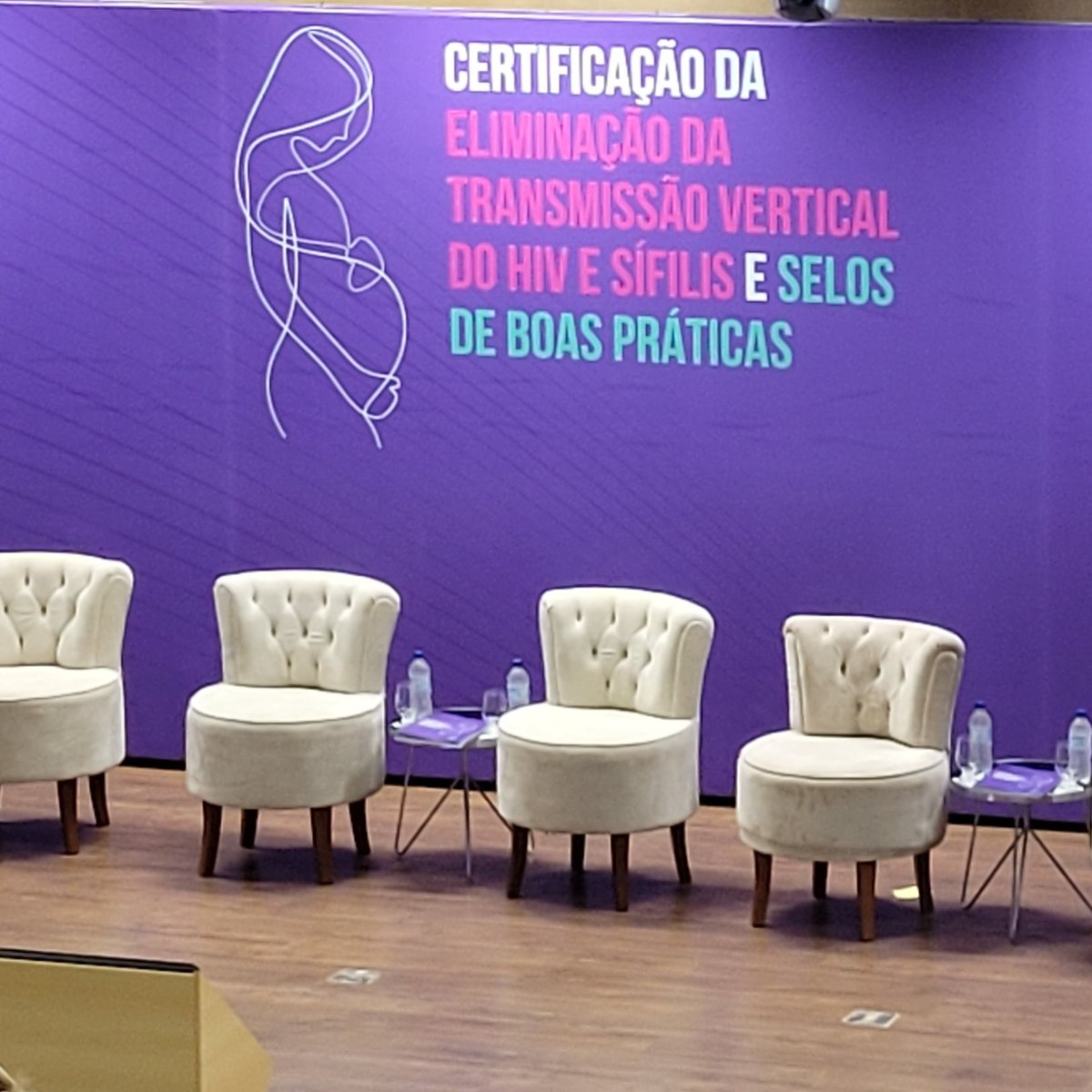 Divaldo Lara na cerimônia de certificação da eliminação da transmissão vertical do HIV, em Brasília.