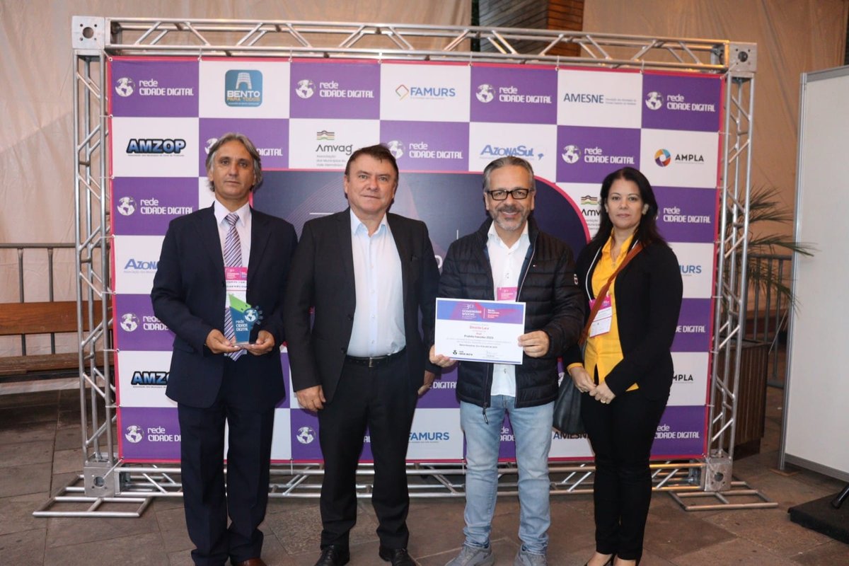 Certificado do Prêmio Prefeito Inovador 2023, conquistado por Bagé