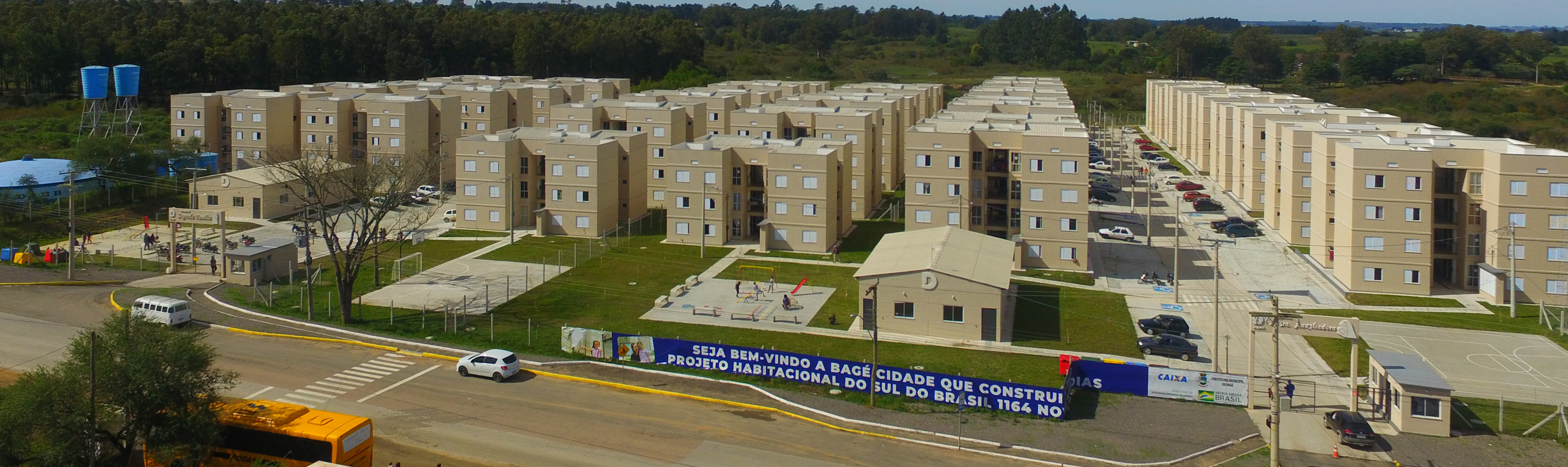 Vista aérea dos residenciais — 1164 novas moradias em Bagé