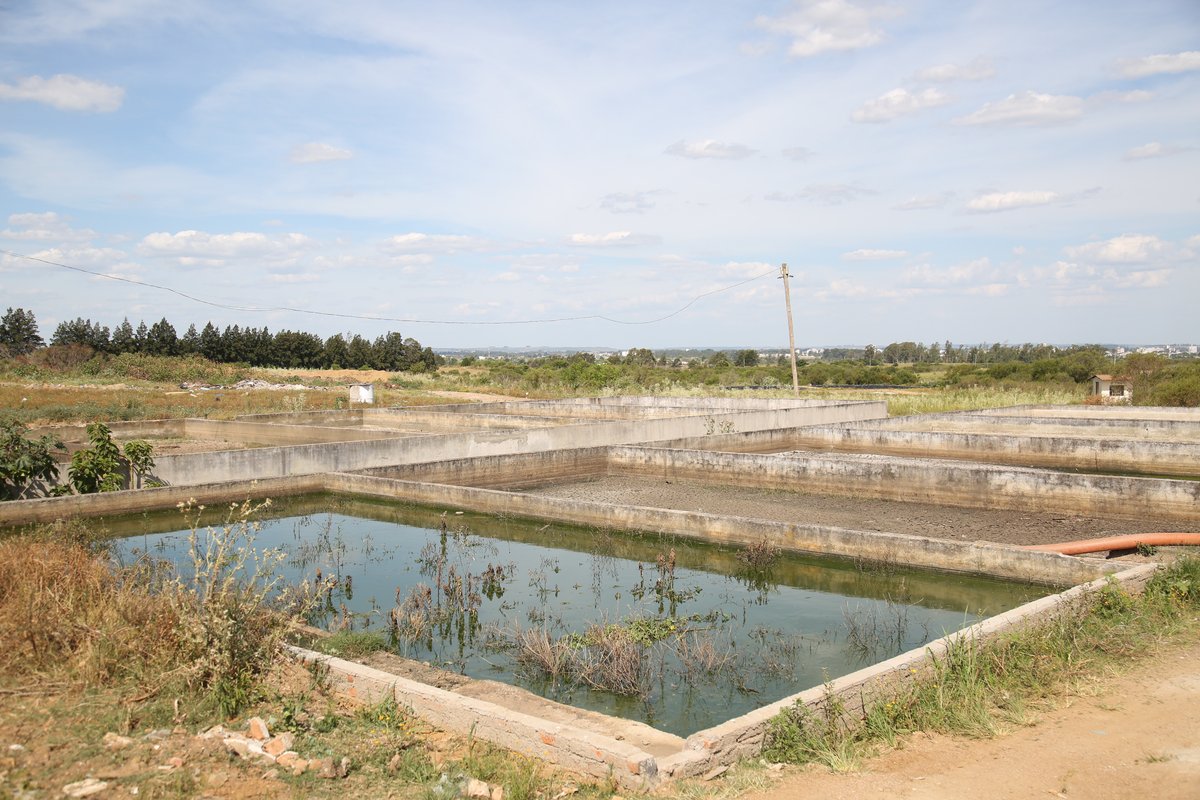 Tanques de tratamento de chorume do aterro sanitário de Bagé