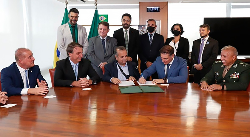 Assinatura do contrato