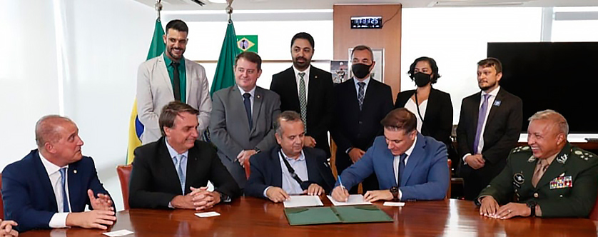 Assinatura do convênio da Barragem de Bagé