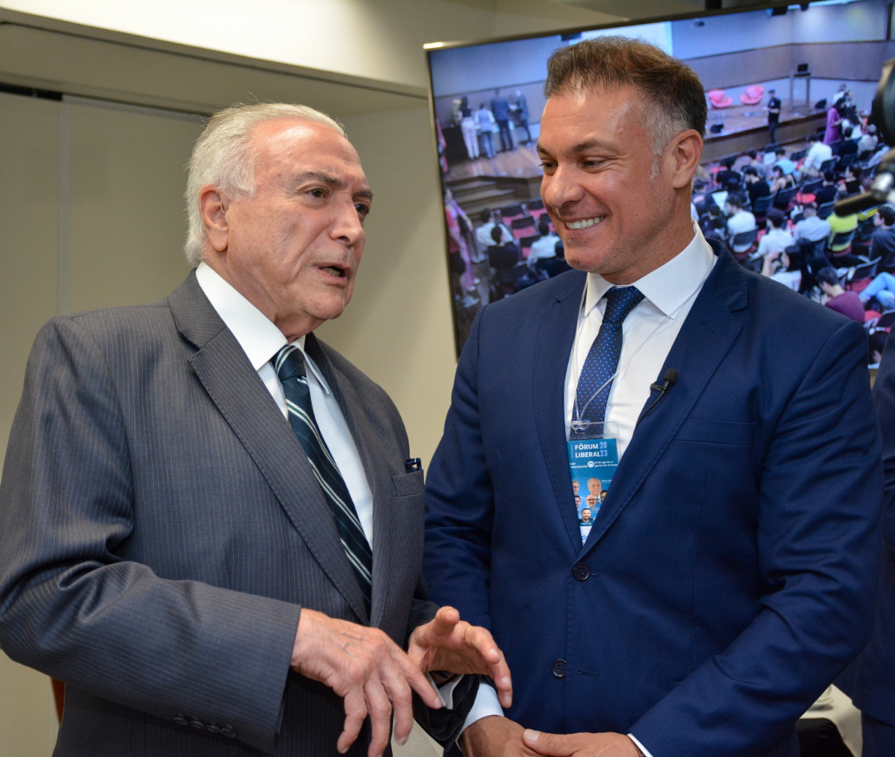Divaldo Lara e Michel Temer no Fórum Liberal 2023, em São Paulo.