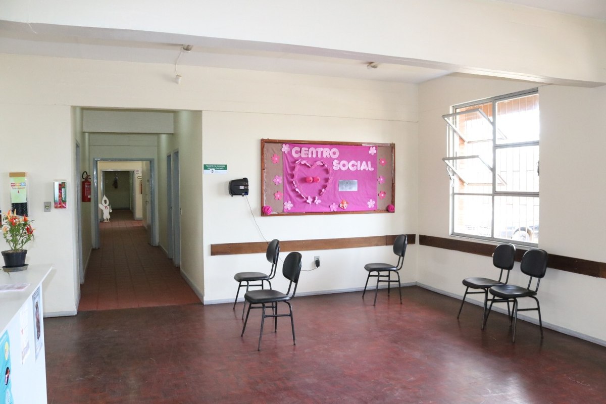 Recepção do Centro de Referência em Saúde do Centro Social Urbano.
