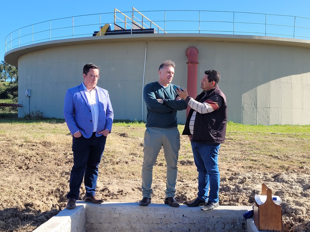 Divaldo Lara acompanha os testes finais na nova Estação de Tratamento de Esgoto.