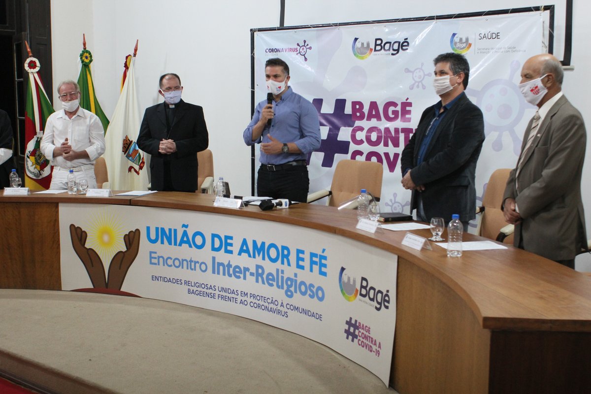 Divaldo Lara no encontro inter-religioso 'União de Amor e Fé', mobilizando entidades religiosas de Bagé contra a Covid-19.