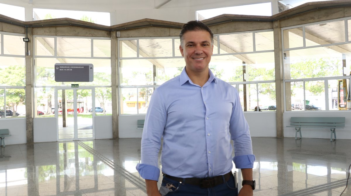 Divaldo Lara na Estação Rodoviária de Bagé revitalizada