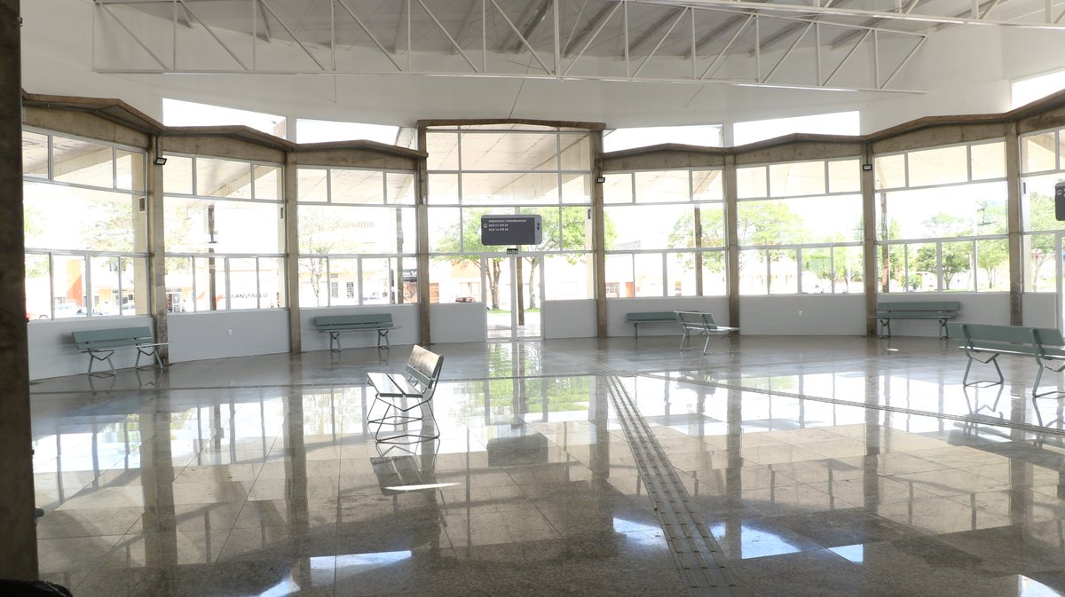 Interior revitalizado da Estação Rodoviária de Bagé