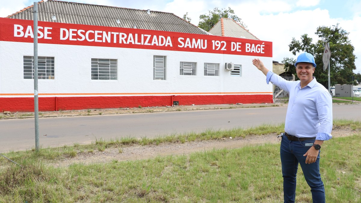 Divaldo Lara na nova sede do SAMU de Bagé, batizada de Mário Mansur