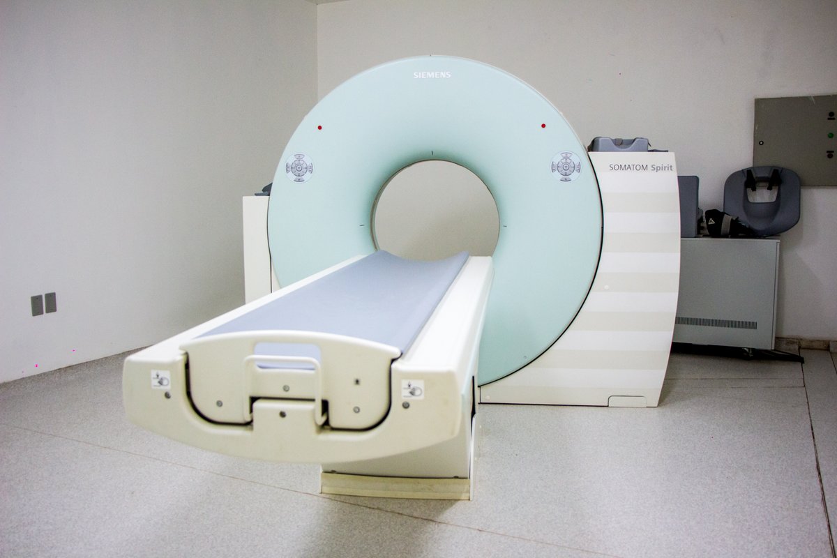 Tomógrafo Siemens SOMATOM Spirit em funcionamento no Hospital Universitário URCAMP.